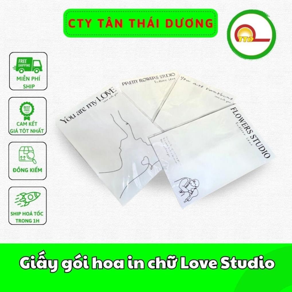 Giấy gói hoa in chữ Love Studio khổ nhỏ 30x45cm