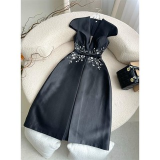 ĐẦM DÀI KẾT HOA MAI