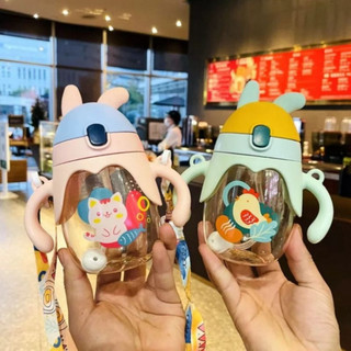 Bình tập uống nước mẫu pikachu 250ml kèm dây đeo tiện dụng