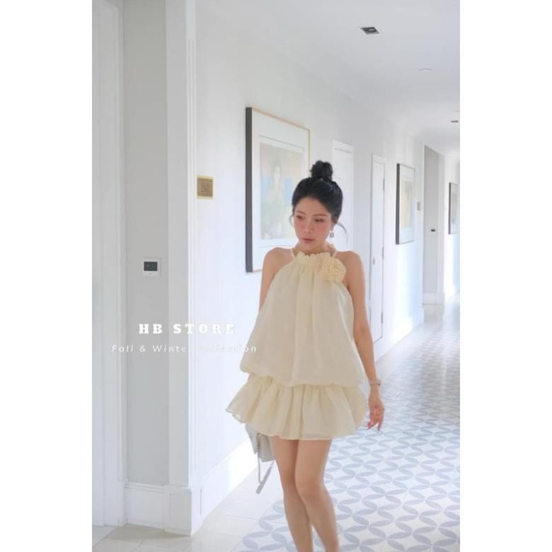 Váy Hoa Thêu Linen Cổ Yếm Kèm Hoa Dáng Suông Hàng 2 Lớp Siêu Xinh V13 | BigBuy360 - bigbuy360.vn