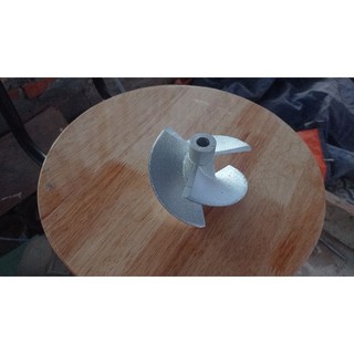 cánh phản lực nước 100 mm .