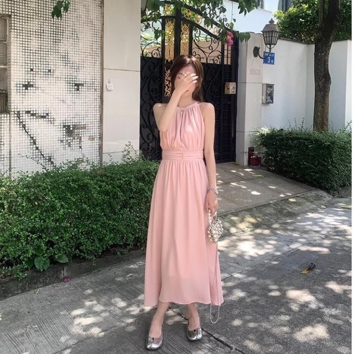 Váy Maxi Cổ Yếm Dáng Dài, Đầm Nữ Chất Lụa Hàn Châu Xòe Nhẹ Bồng Bềnh Ruby's Housee | BigBuy360 - bigbuy360.vn