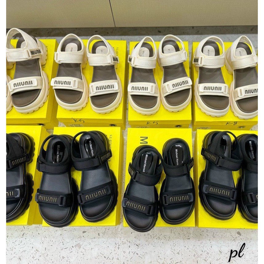 Sandal siêu nhẹ hàng qccc đế 6p fullbox