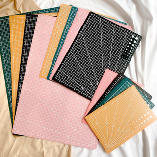Bảng cắt kỹ thuật bằng nhựa cutting mat a5/a4/a3- bảng cắt washi , sticker , giấy
