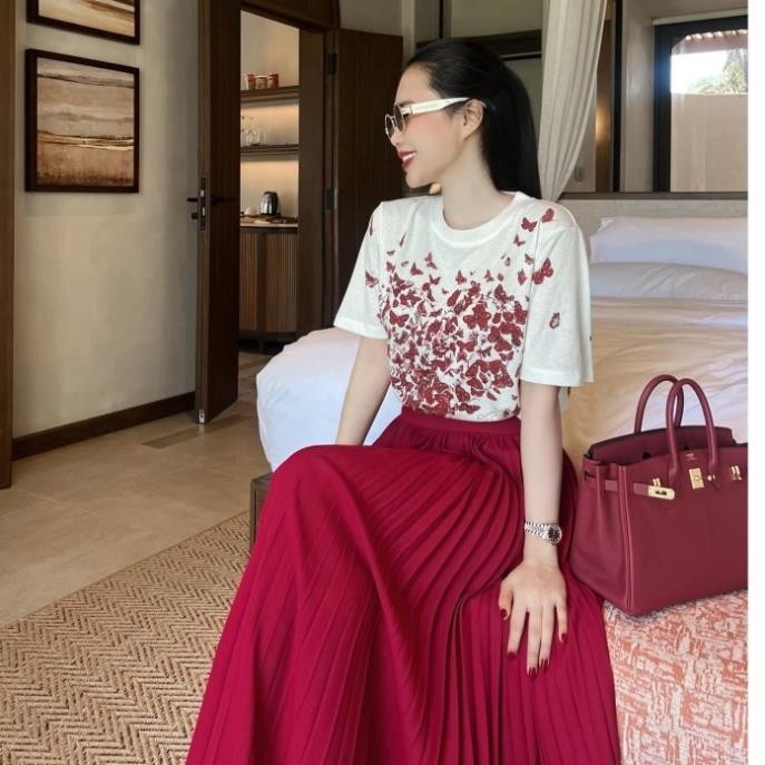 Áo Sơmi Kẻ Dáng Suông Bồng  Đính Kèm Hoa Cách Điều Dễ Mặc Dễ Mix Đồ Kiểu Dáng Mới Hot Hit | BigBuy360 - bigbuy360.vn