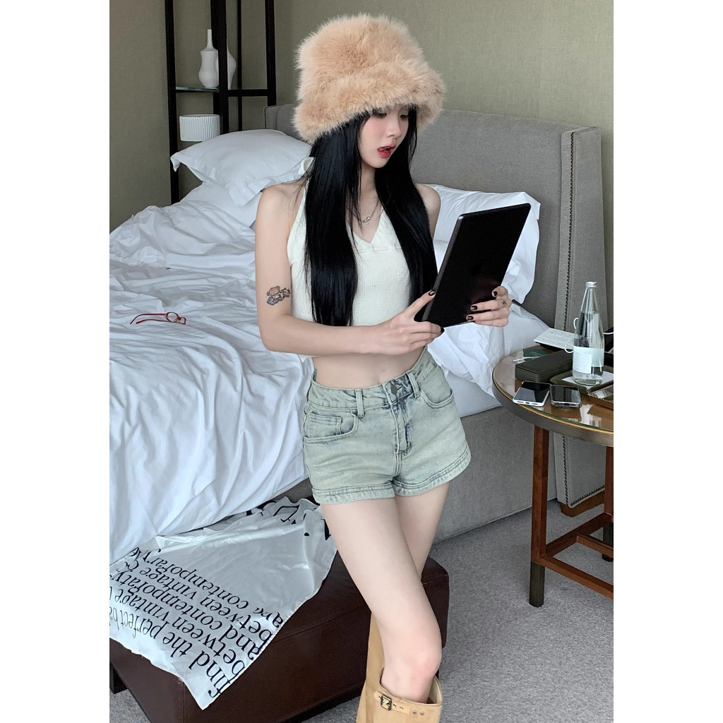 Quần Short Jeans Nữ , Quần Đùi Nữ Chất Liệu Denim Phối Túi Sau Phong Cách Đường Phố Trung Quốc L10 | BigBuy360 - bigbuy360.vn