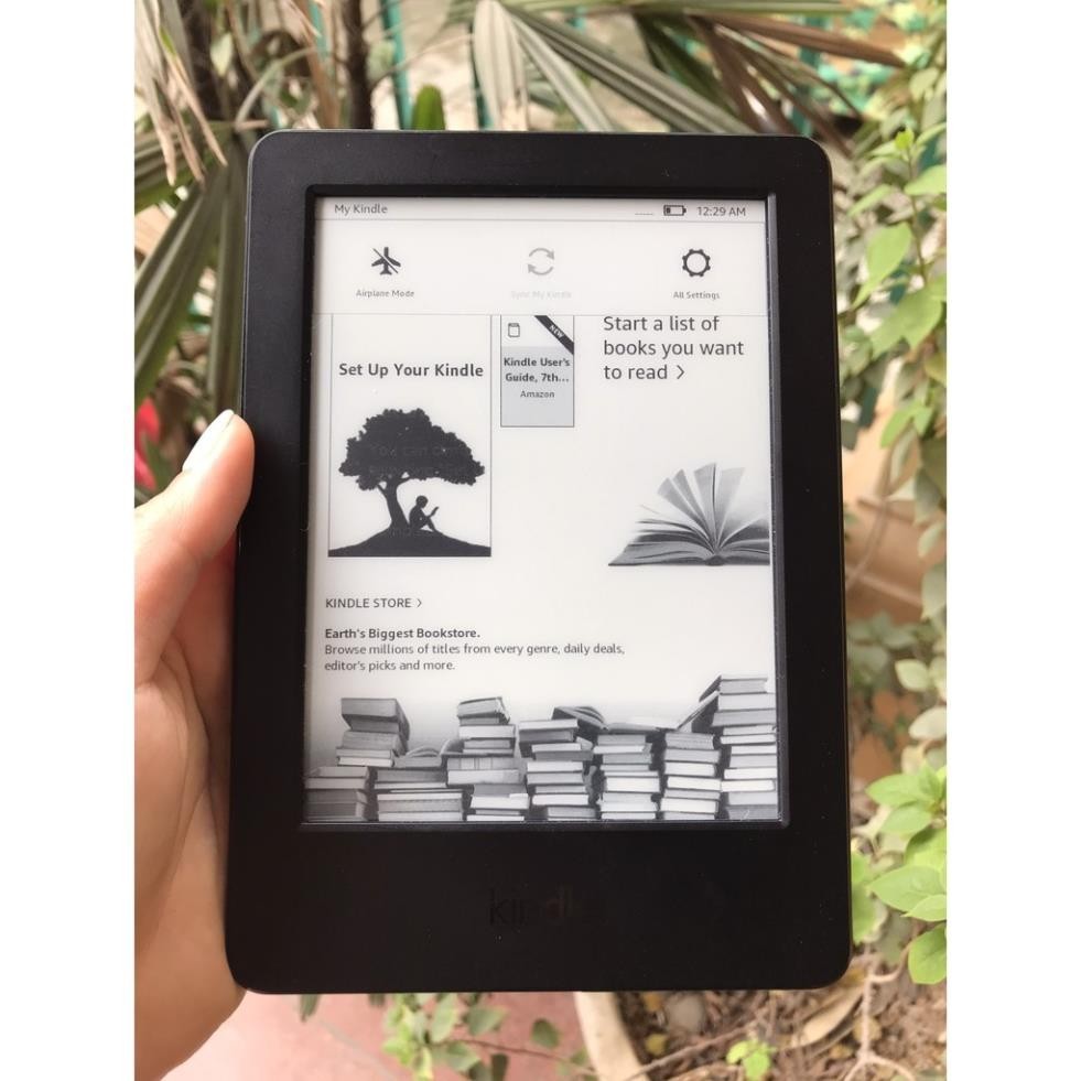 Máy đọc sách Kindle Basic - không đèn nền - Chính hãng Amazon | BigBuy360 - bigbuy360.vn