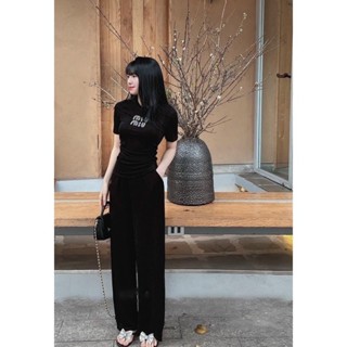 Set Bộ Đồ Nữ Áo Thun Tăm Ôm Body Nhún Eo Đính Đá Miu Sang Chảnh Phối Quần Dài Dáng Suông Basic Tôn Dáng ( Ảnh Thật )