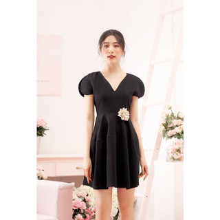 RẬP - Đầm Đen Cổ Vuông Tay Lỡ Cài Hoa Eo - LOVING 8