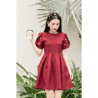 RẬP - Đầm Đỏ Cổ Tròn Tay Đấp Đính Hoa - MERRY 19