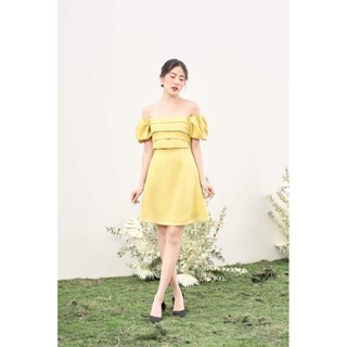 RẬP - Đầm Vàng Bẹt Vai Xếp Tầng Ngang Ngực - MAY 10