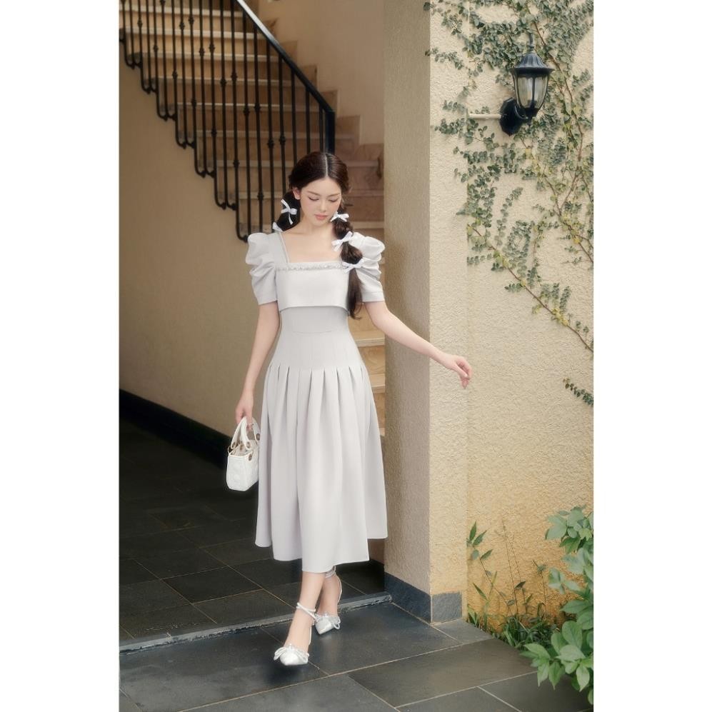 Váy Đầm Nữ Dáng Dài SOLEIL ROOM Tay Bồng Xếp Ly Cách Điệu Phối Đá Tiểu Thư LIA DRESS | BigBuy360 - bigbuy360.vn