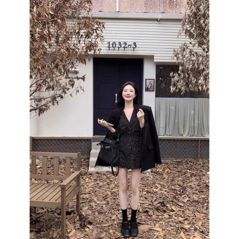 Váy hoa nhí dài tay CHẤM BI cổ chữ V xinh xắn | BigBuy360 - bigbuy360.vn