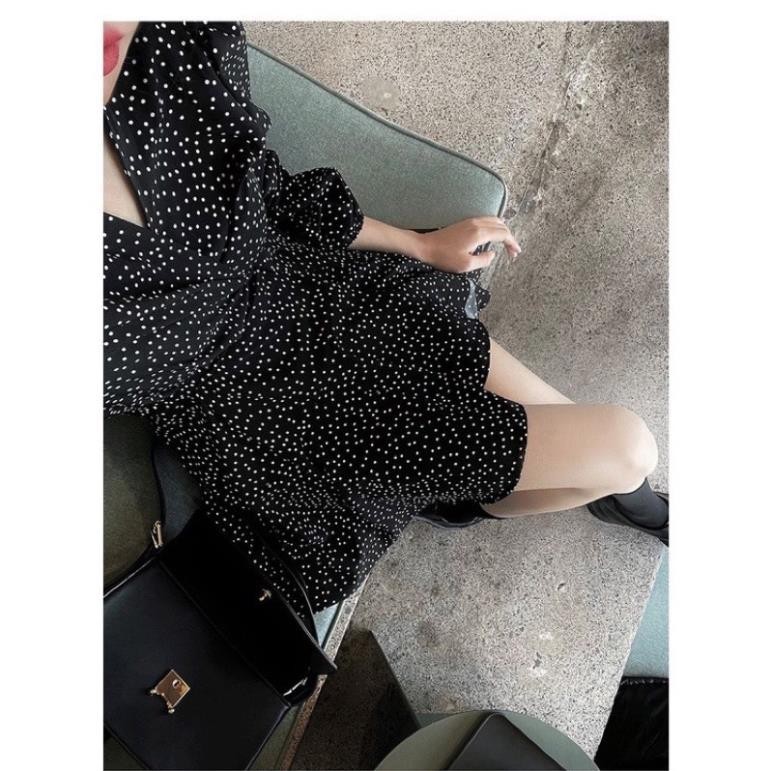 Váy hoa nhí dài tay CHẤM BI cổ chữ V xinh xắn | BigBuy360 - bigbuy360.vn