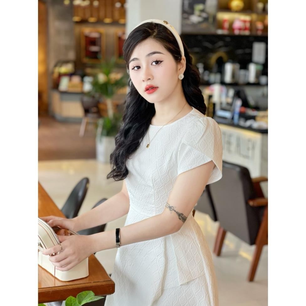 Váy xòe cổ tròn nhúm vai vạt chéo xốp lụa cao cấp Evalover | BigBuy360 - bigbuy360.vn