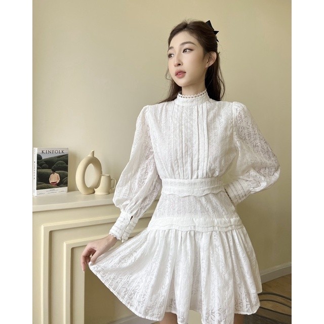 Váy trắng Flora Dress tay dài hoạ tiết hoa - COQUI