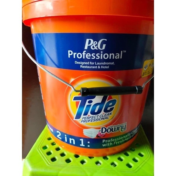 Bột giặt Tide  hương Downy thùng 9kg .