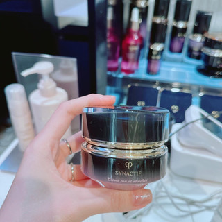 Kem chăm sóc vùng cổ và vùng ngực Cle de peau Beaute Synactif