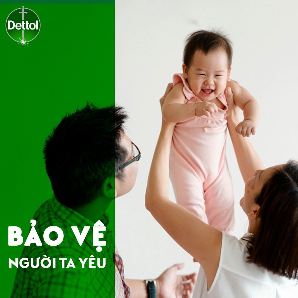 Bộ sản phẩm Dettol bảo vệ bé và gia đình khỏi mùa cúm