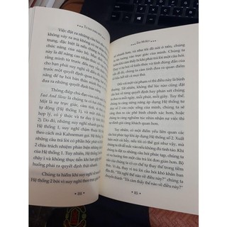 Tư Duy Phản Biện - Zoe McKey