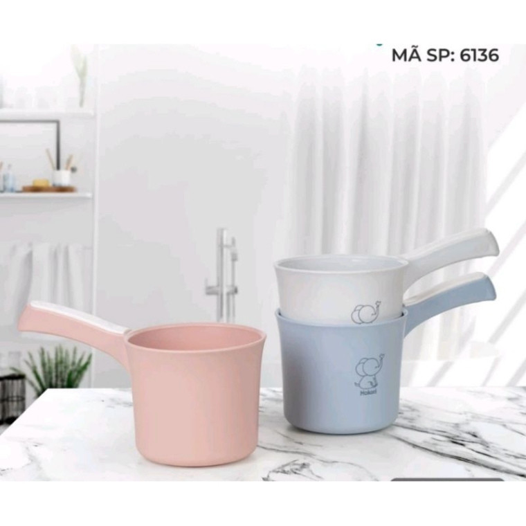 Gáo múc nước nhựa sâu HOKORI cao cấp 6136
