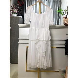 Váy tơ xếp tầng