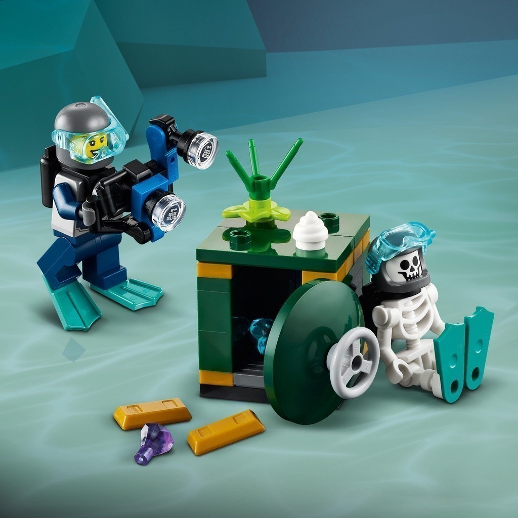  LEGO Creator 3in1 31130 Truy tìm kho báu dưới đại dương (522 chi tiết)