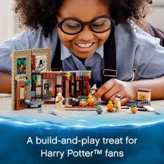 LEGO HARRY POTTER 76384 Lớp Học Môn Thảo Dược ( 233 Chi tiết)