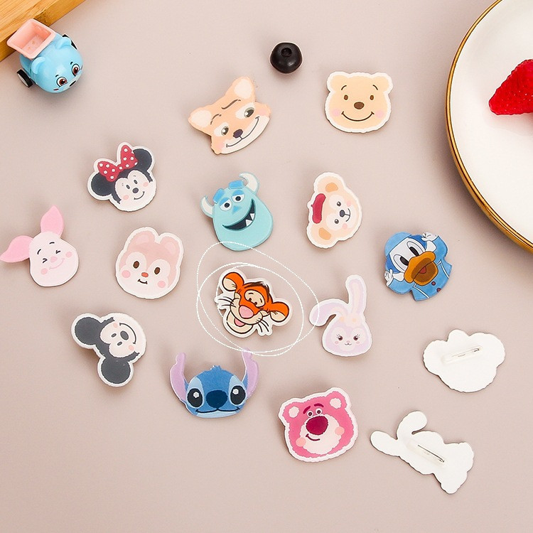✨✨Ghim Cài Áo Chất Liệu Acrylic Mềm Họa Tiết Hoạt Hình Dễ Thương