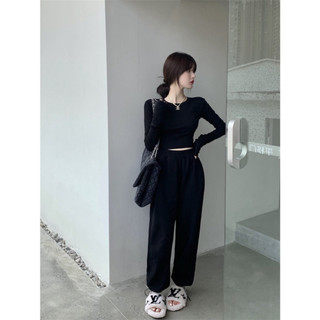 Áo Thun croptop tay dài bo eo, chất đẹp mặc tôn dáng -DVGIT