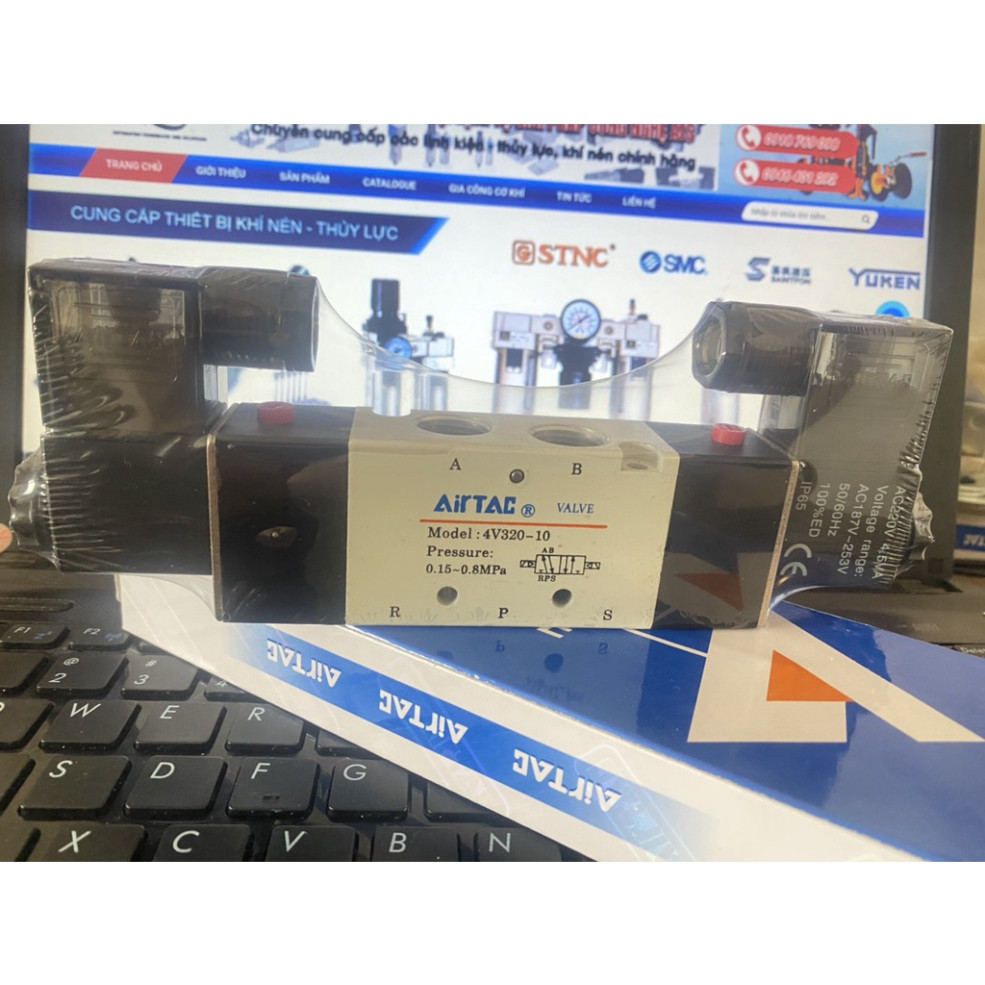 Van điện từ đôi 5 cửa 2 vị trí 4V320-10A
