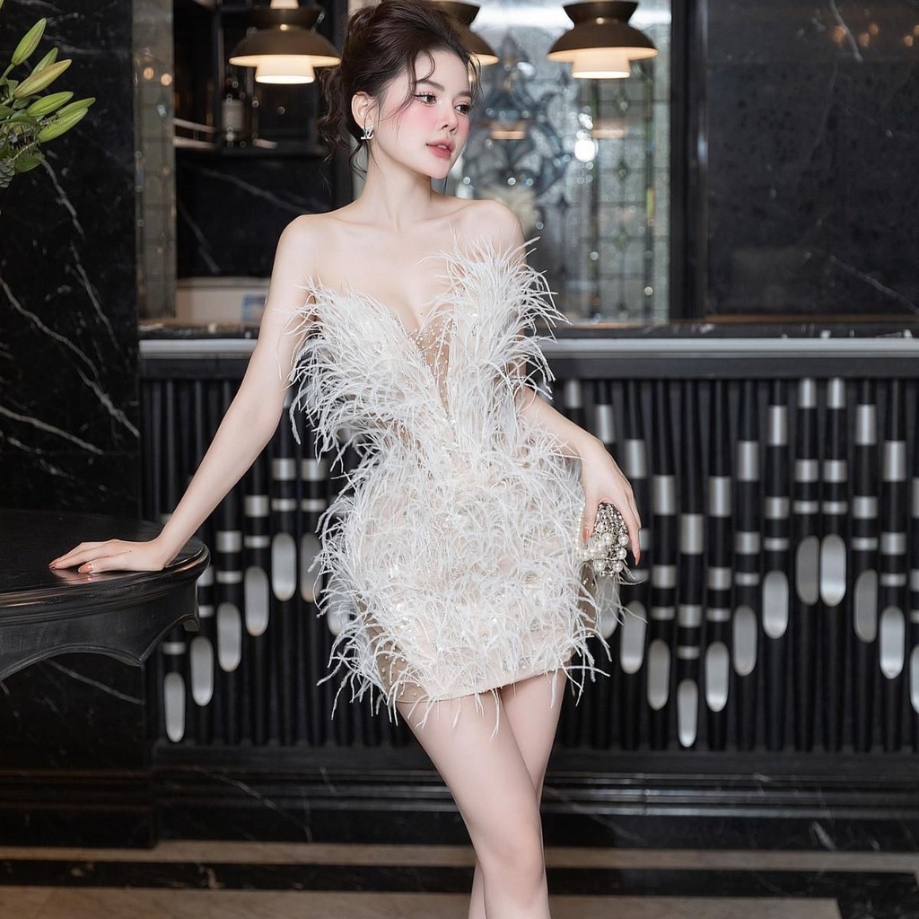 [KT CLOTHING] Đầm cup lông vũ đính đá gợi cảm