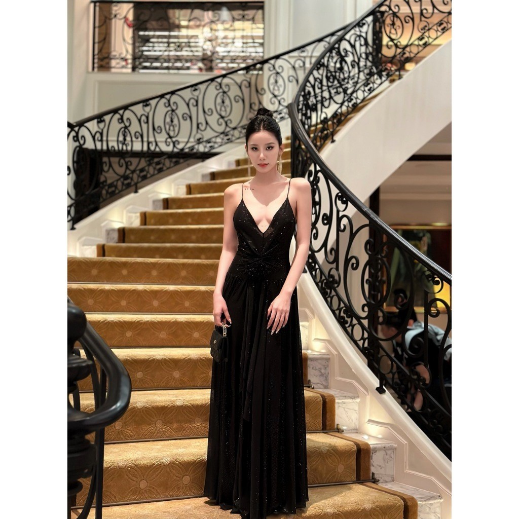 COCO SIN - Đầm 2 Dây Thun Sequin Đen