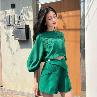 Coco sin - quần short xanh đính nút