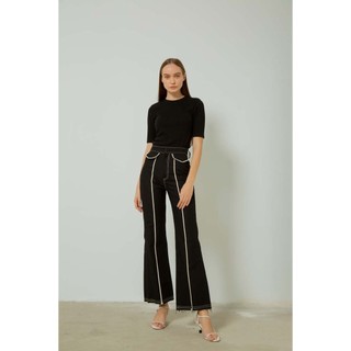 COCOSIN - Áo Đen Cổ Lọ Basic