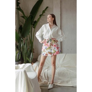 COCO SIN - Váy Mini Hoa Ly Hồng Nền Trắng