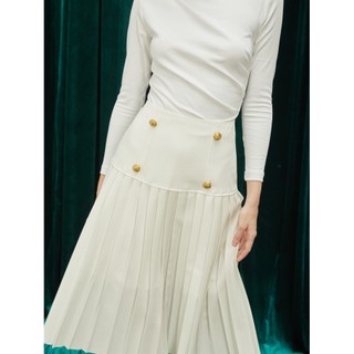 COCO SIN - Váy Dập Ly Trắng Nút Gold