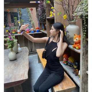 Coco sin - jumpsuit cut out thun ánh kim đen