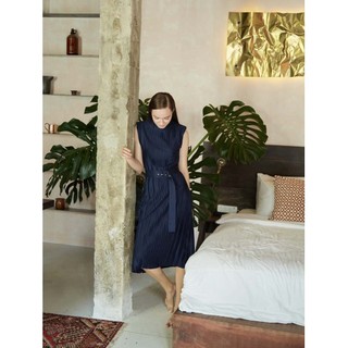 COCO SIN - Đầm Xanh Dập Ly