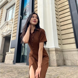 COCO SIN - Đầm Thun Nâu Xẻ Đùi