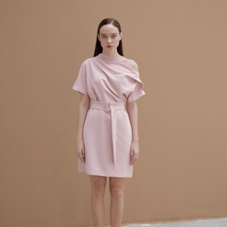 COCO SIN - Đầm Suông Hồng Kèm Belt
