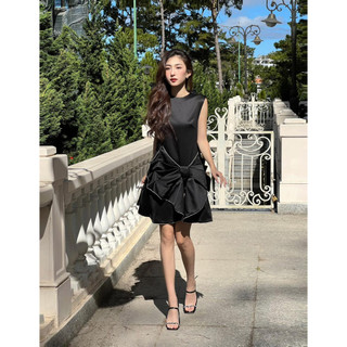 COCO SIN - Đầm Phi Lụa Đen Nơ Đính Đá