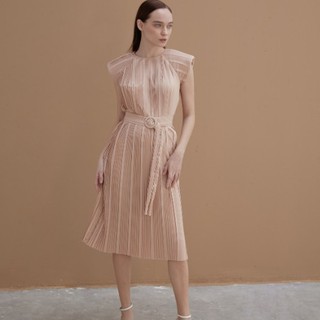 Coco sin - đầm nude dập ly vai độn