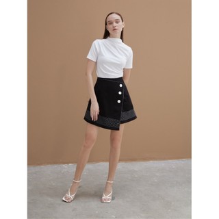COCO SIN - Chân Váy Mini Đen Viền Chỉ Đính Nút