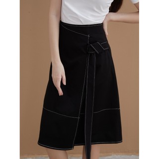 COCO SIN - Chân Váy Midi Đen Viền Chỉ Thắt Dây