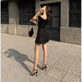 COCO SIN - Bodysuit Thun Đen Trẹt Vai Phối Khoen