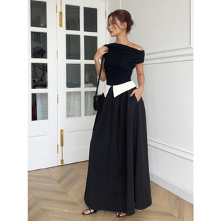 COCO SIN - Bodysuit Thun Đen Nhún Vai