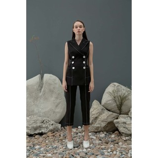 Coco sin - áo vest đen sát nách đính nút