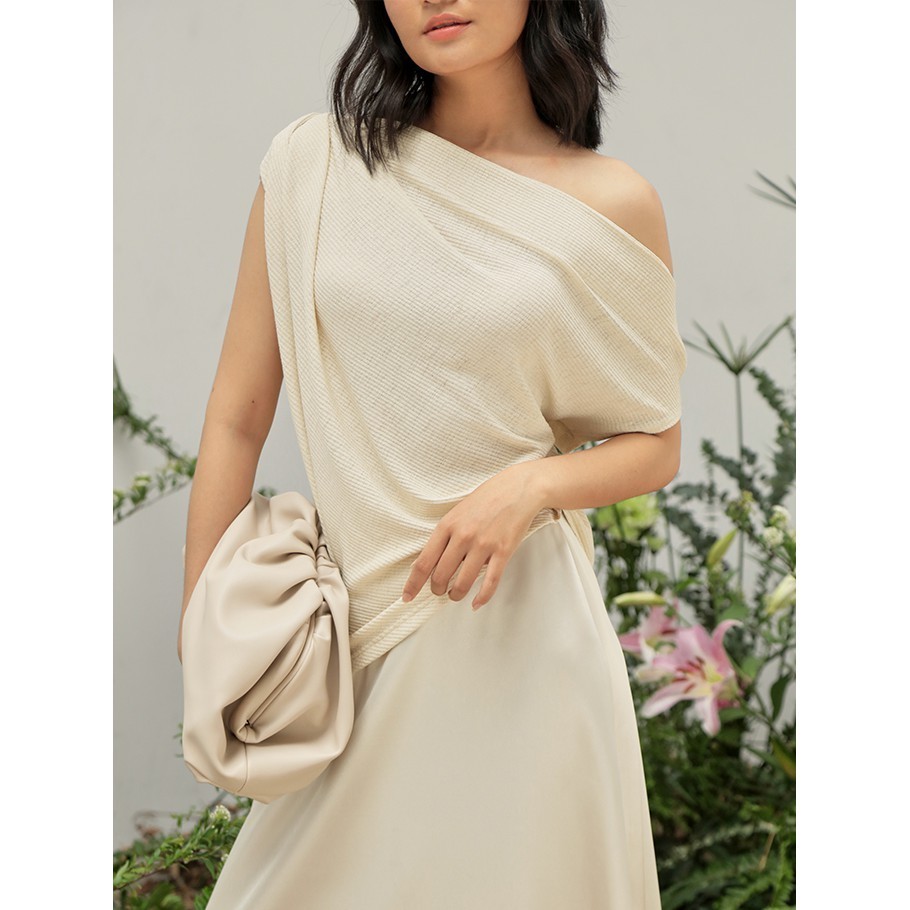 COCO SIN - Áo Dệt Kim Nude Xếp Ly