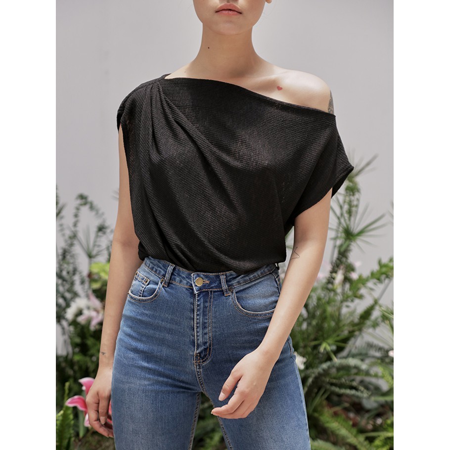 COCO SIN - Áo Dệt Kim Đen Xếp Ly